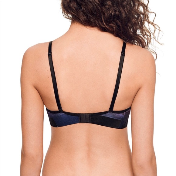 VS PINK Cool & Comfy Lightly Lined Bra & Hipsters - Picture 6 of 8